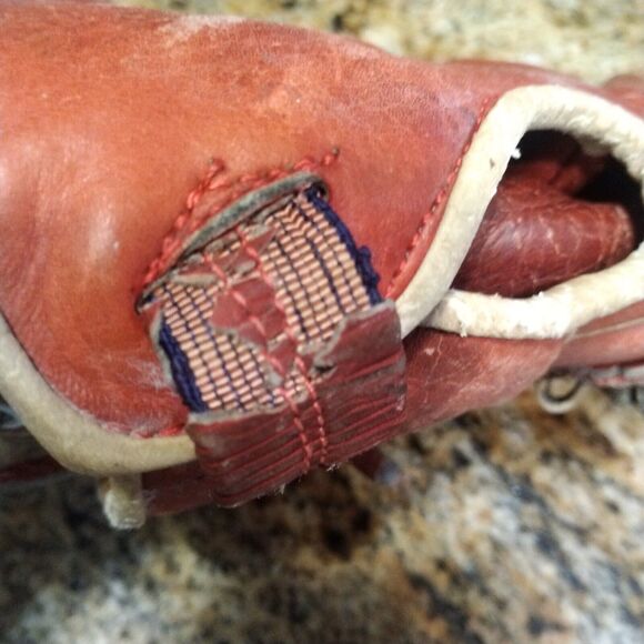 Rare Vintage Red Everlast Wing Tip Back Leather Baseball Glove Fielders Mitt RHT - Picture 10 of 14